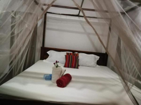 Canoe Beach Resort and Hostel TANGALLE